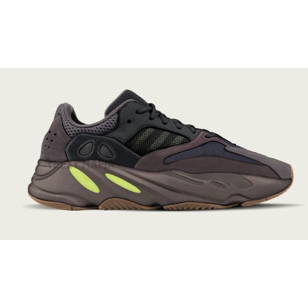 Yeezy Boost 700 "Mauve" sneakers